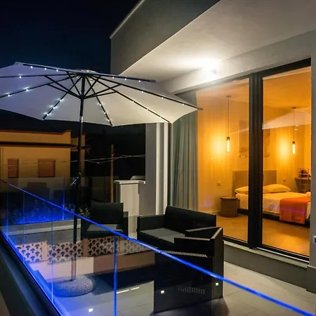 Divina Perla بولسانو