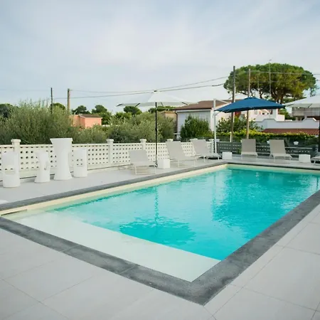 Divina Perla 4*